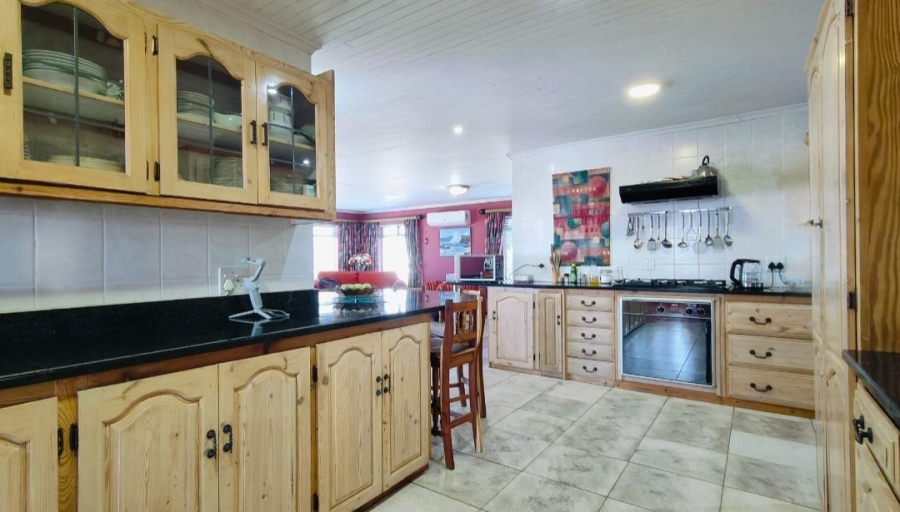 7 Bedroom Property for Sale in Bayview Western Cape